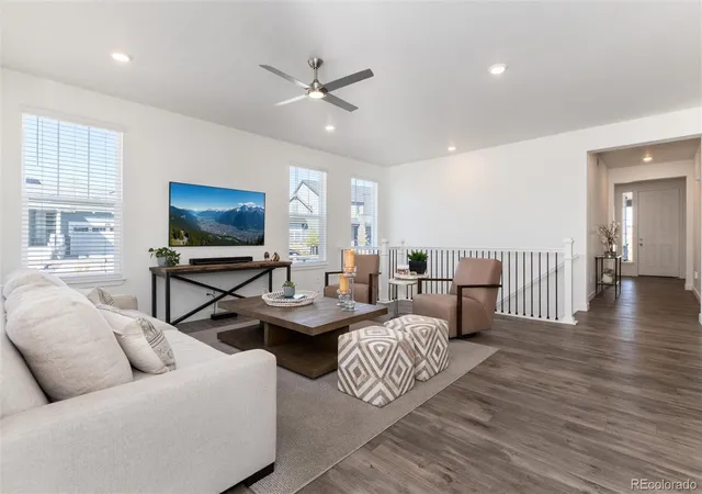 Photo 2 of Single family home for sale at 9562 Byers Peak St, Littleton, CO 80125 | MLS# 8081655 | Listing updated on 2026-10-08