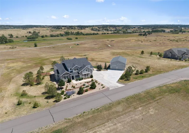 Photo 3 of Single family home for sale at 8833 Red Primrose St, Franktown, CO 80116 | MLS# 5548704 | Listing updated on 2026-10-28