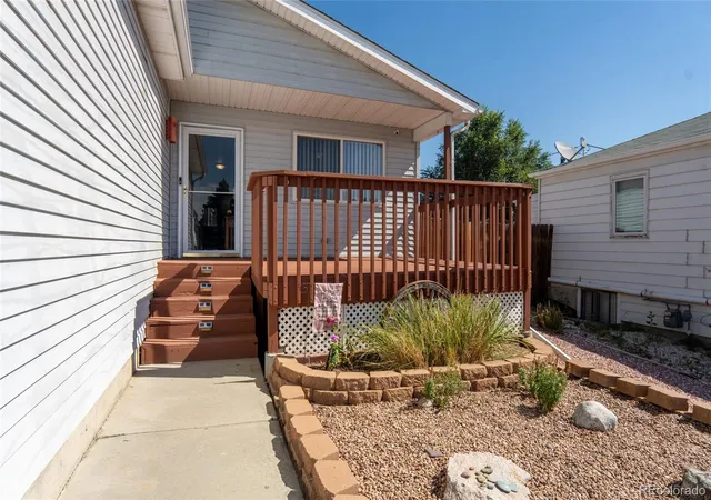 2nd image of 2339 W Hillside Ave, Englewood, CO 80110 | MLS# 2486663