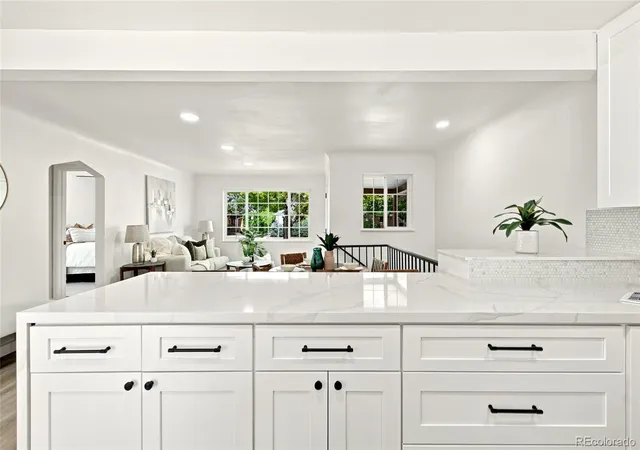 Photo 3 of Single family home for sale at 2941 Ivanhoe St, Denver, CO 80207 | MLS# 5079849 | Listing updated on 2026-08-27