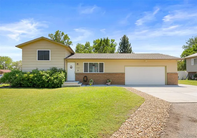 Photo 1 of Single family home for sale at 1739 S California Ave, Loveland, CO 80537 | MLS# 2220923 | Listing updated on 2026-07-30