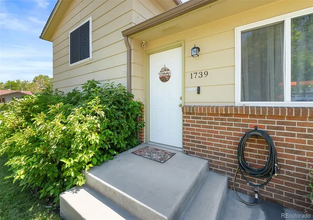 Photo 3 of Single family home for sale at 1739 S California Ave, Loveland, CO 80537 | MLS# 2220923 | Listing updated on 2026-07-30