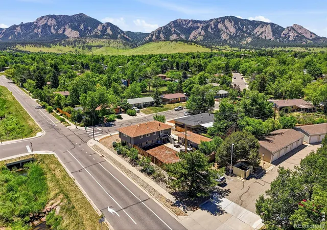 39th image of 720 Gillaspie Dr, Boulder, CO 80305 | MLS# IR1065414