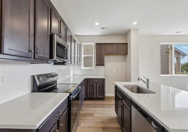 3rd image of 2338 Bufflehead Wy, Johnstown, CO 80534 | MLS# 5833331