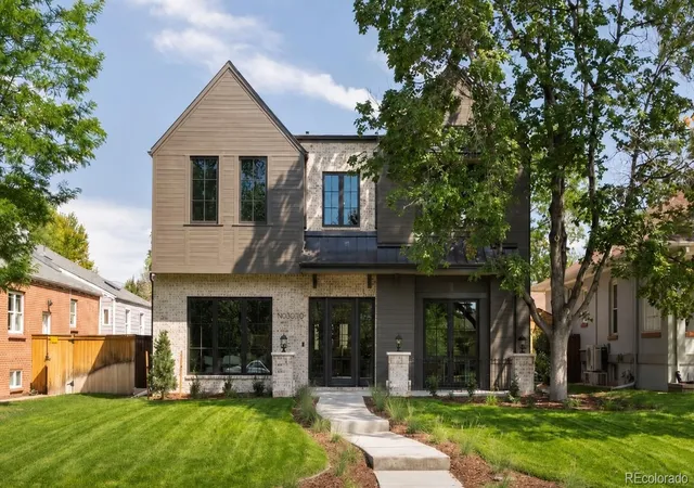 Photo 2 of Mansion for sale at 2070 S Saint Paul St, Denver, CO 80210 | MLS# 6616052 | Listing updated on 2026-09-17