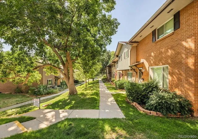 2nd image of 12465 W Alameda Dr, Lakewood, CO 80228 | MLS# 8649710