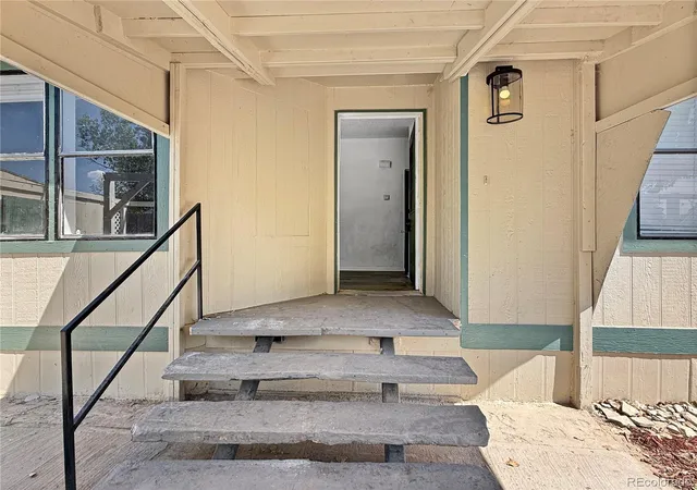 3rd image of 349 E Stewart Dr, Pueblo, CO 81007 | MLS# 6978891