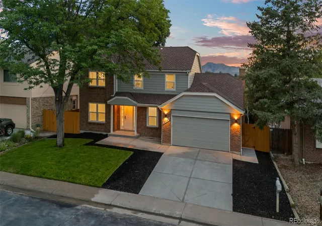 Photo 2 of Single family home for sale at 2099 S Hoyt Way, Lakewood, CO 80227 | MLS# 1703920 | Listing updated on 2026-09-15