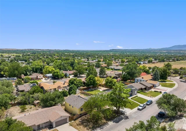 Photo 3 of Single family home for sale at 2430 Greenway Cir, Canon City, CO 81212 | MLS# 8567973 | Listing updated on 2026-09-20