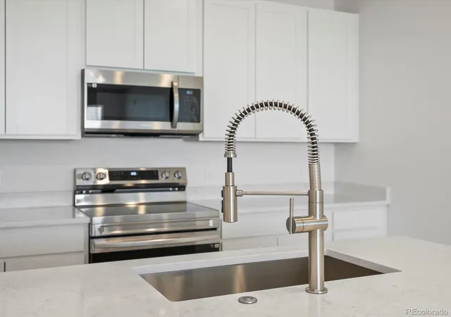 5th image of 6153 N Ceylon St #302, Denver, CO 80249 | MLS# 3377808