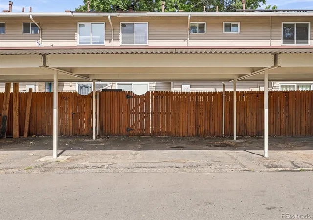 Photo 33 of Townhouse for sale at 1935 S Peoria St, Aurora, CO 80014 | MLS# 7189664 | Listing updated on 2026-07-31