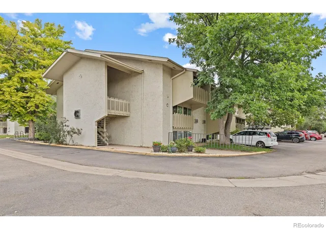 2nd image of 2707 Valmont Rd #202C, Boulder, CO 80304 | MLS# IR1065463