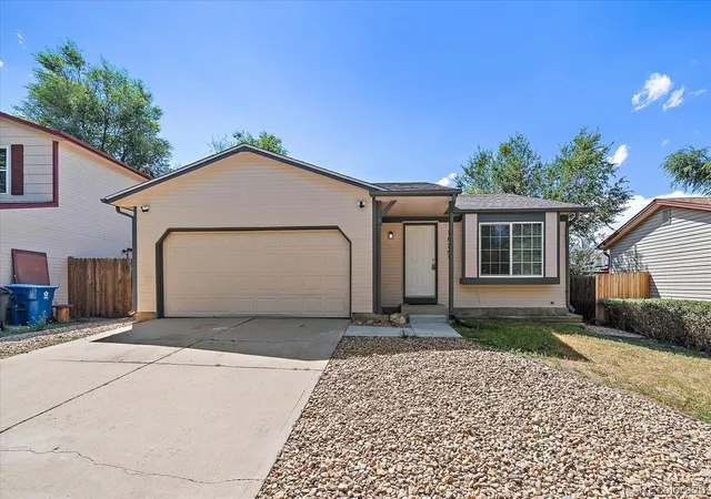 Photo 1 of Single family home for sale at 18757 E Hawaii Dr, Aurora, CO 80017 | MLS# 8633964 | Listing updated on 2026-08-12
