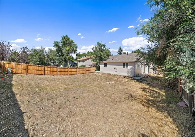 Photo 20 of Single family home for sale at 18757 E Hawaii Dr, Aurora, CO 80017 | MLS# 8633964 | Listing updated on 2026-08-12