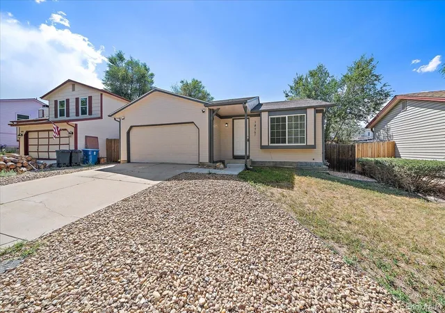 Photo 2 of Single family home for sale at 18757 E Hawaii Dr, Aurora, CO 80017 | MLS# 8633964 | Listing updated on 2026-08-12