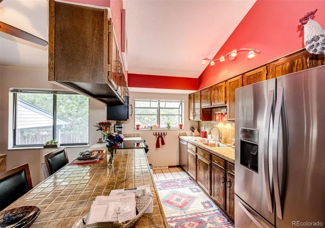 3rd image of 2303 S Eldridge Ct, Lakewood, CO 80228 | MLS# 3365235