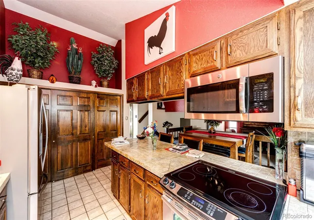 4th image of 2303 S Eldridge Ct, Lakewood, CO 80228 | MLS# 3365235