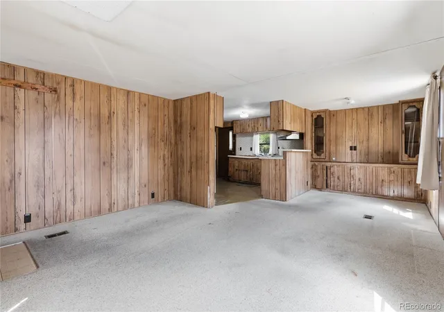3rd image of 1773 Salida St, Aurora, CO 80011 | MLS# 8601670