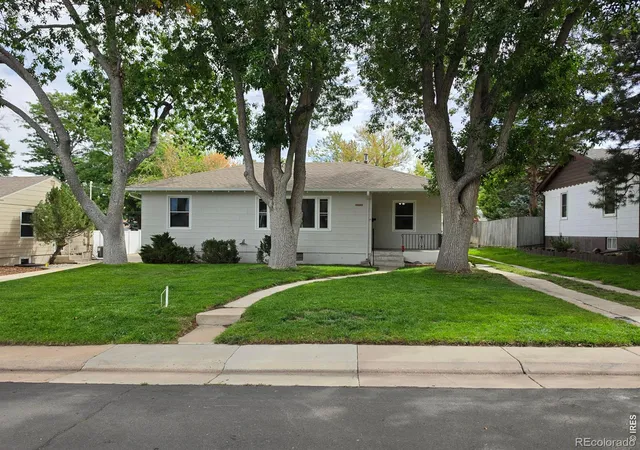 Photo 2 of Single family home for sale at 3346 S Marion St, Englewood, CO 80113 | MLS# IR1065468 | Listing updated on 2026-09-19