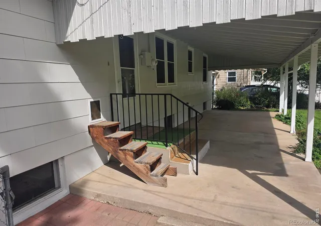Photo 4 of Single family home for sale at 3346 S Marion St, Englewood, CO 80113 | MLS# IR1065468 | Listing updated on 2026-10-12