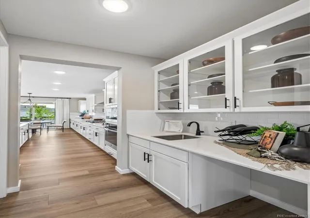 Photo 3 of Sale Pending at 9113 Ironwood St, Highlands Ranch, CO 80129 | MLS# 4105154 | Listing updated on 2026-09-28