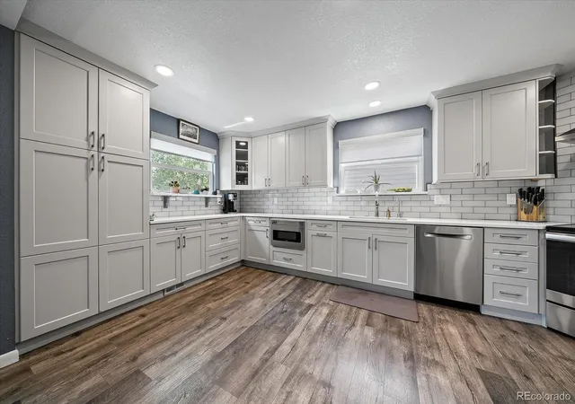 3rd image of 10654 Apishamore Ct, Parker, CO 80134 | MLS# 5093626