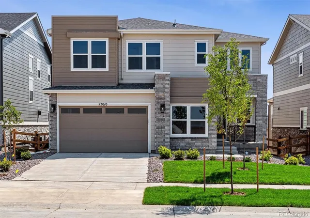 1st image of 25010 E 42nd Ave, Aurora, CO 80019 | MLS# 7162170