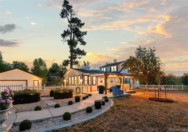 2nd image of 7819 Hill Crest Dr, Louviers, CO 80131 | MLS# 2096679