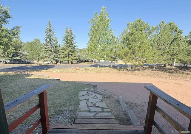 5th image of 1056 Sundance Cir, Woodland Park, CO 80863 | MLS# 8561996