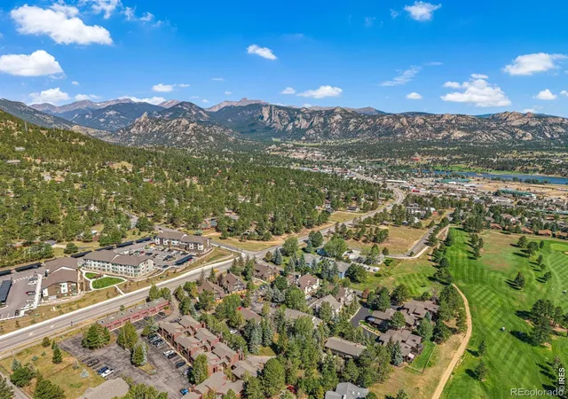 2nd image of 1050 S Saint Vrain Ave, Estes Park, CO 80517