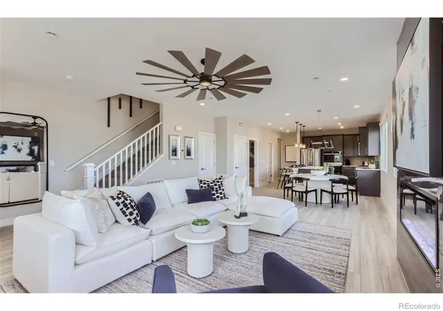 Photo 3 of Sale Pending at 2840 Bear Springs Cir, Longmont, CO 80503 | MLS# IR1065517 | Listing updated on 2026-09-02