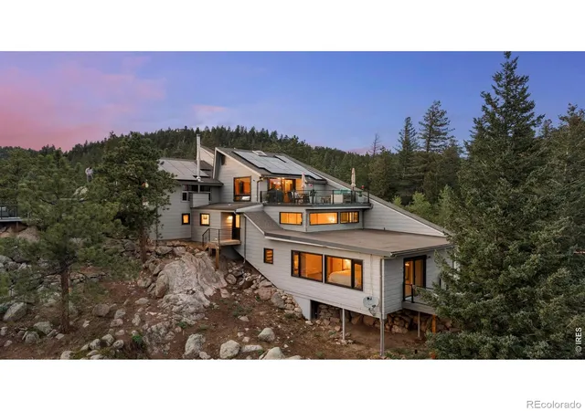 Photo 1 of Single family home for sale at 6722 Flagstaff Rd, Boulder, CO 80302 | MLS# IR1065524 | Listing updated on 2026-10-17