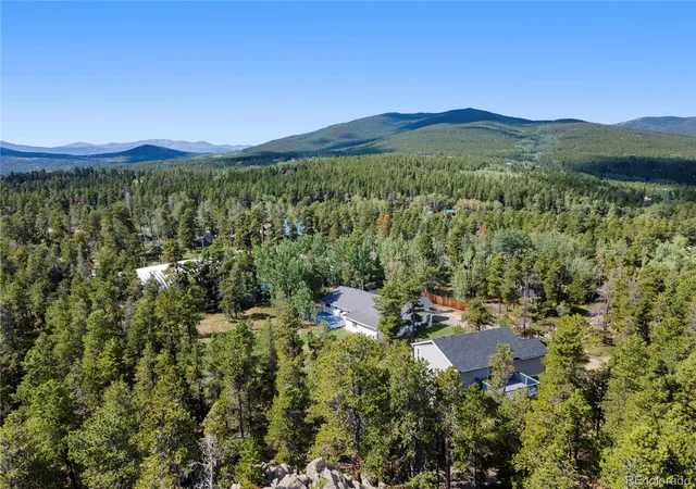Photo 3 of Single family home for sale at 194 Fiddlers Green Pl, Black Hawk, CO 80422 | MLS# 5686924 | Listing updated on 2026-10-05