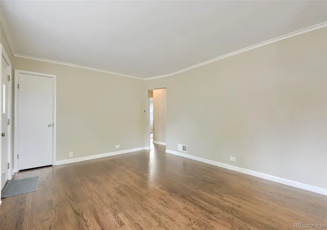 3rd image of 1704 W Crestline Ave, Littleton, CO 80120 | MLS# 6307521