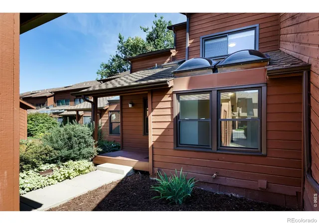 2nd image of 3118 Bell Dr, Boulder, CO 80301 | MLS# IR1065561