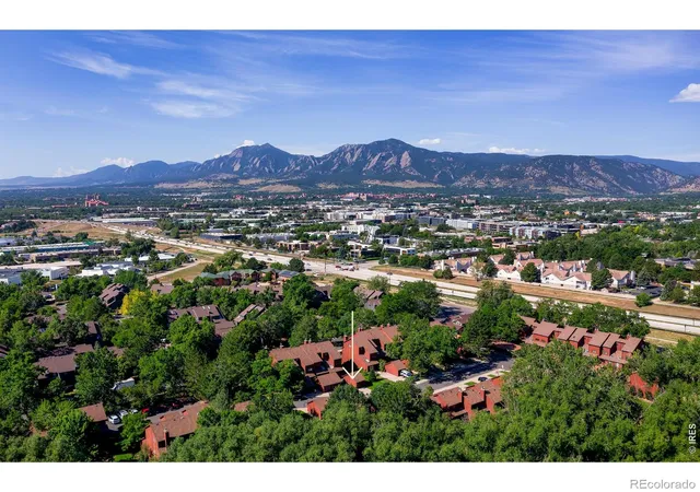 4th image of 3118 Bell Dr, Boulder, CO 80301 | MLS# IR1065561
