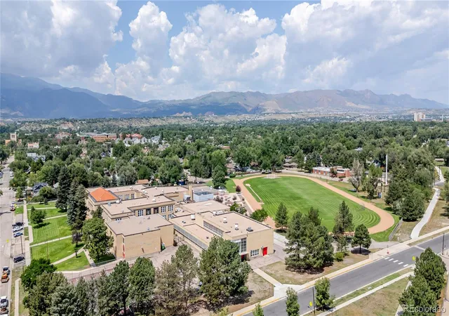 5th image of 812 N Institute St, Colorado Springs, CO 80903 | MLS# 6508985