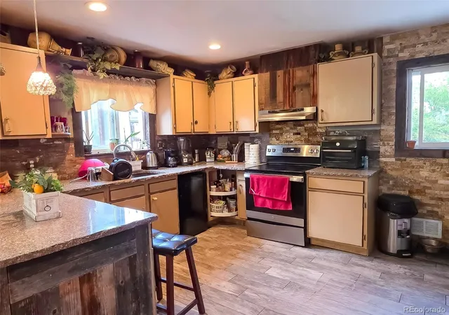 3rd image of 7234 Navajo St, Denver, CO 80221 | MLS# 6982012