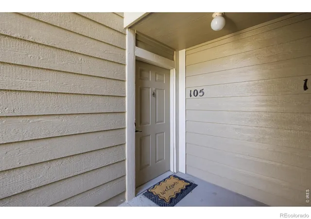 Photo 3 of Condo for sale at 8225 Fairmount Dr #105, Denver, CO 80247 | MLS# IR1065564 | Listing updated on 2026-08-03