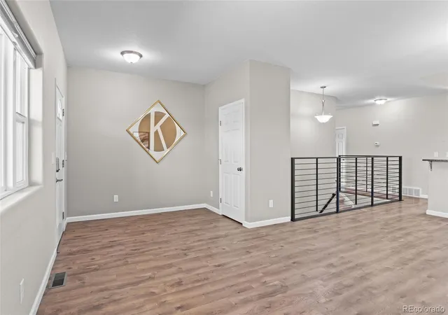 3rd image of 1050 Viewridge Rd, Bennett, CO 80102 | MLS# 4077212