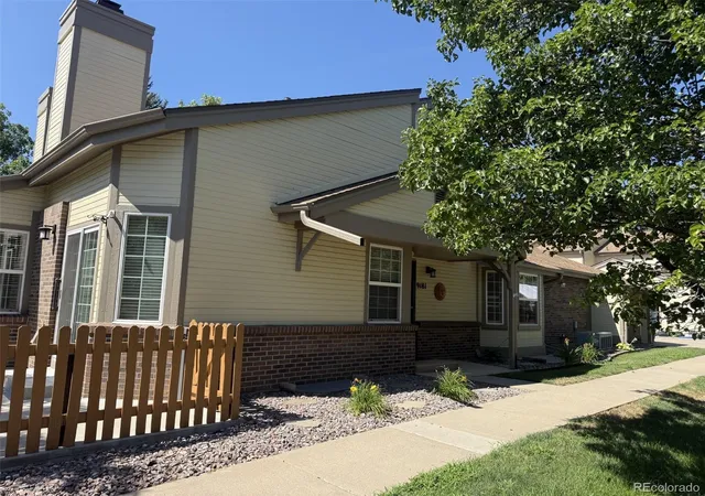 Photo 2 of Townhouse for sale at 9181 W 7th Avenue, Lakewood, CO 80215 | MLS# 6605710 | Listing updated on 2026-08-27