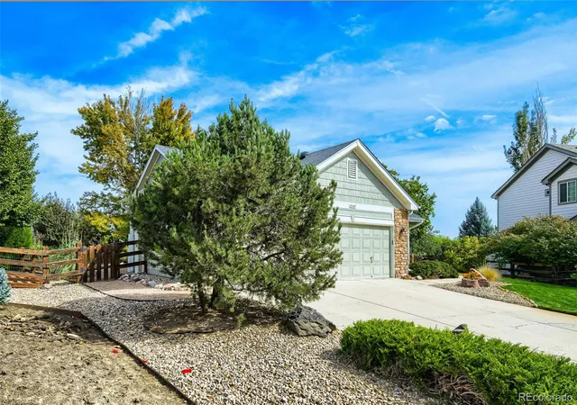 Photo 3 of Single family home for sale at 2107 Chestnut Cir, Erie, CO 80516 | MLS# 3467175 | Listing updated on 2026-09-25