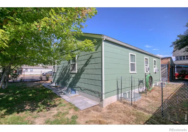 Photo 3 of Single family home for sale at 1000 Simpson St, Fort Morgan, CO 80701 | MLS# IR1065600 | Listing updated on 2026-08-28