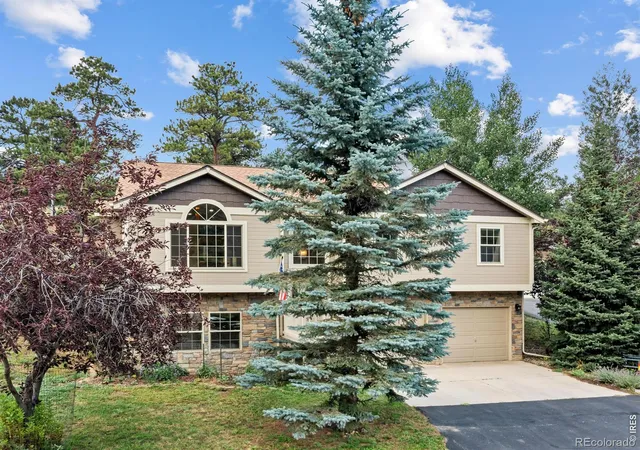 2nd image of 1635 Brook Ct, Estes Park, CO 80517 | MLS# IR1065602