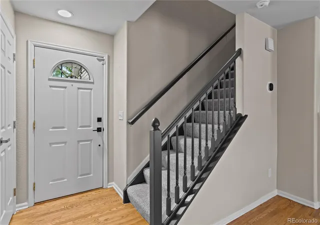 Photo 4 of Townhouse for sale at 5569 S Quemoy Cir, Aurora, CO 80015 | MLS# 5559666 | Listing updated on 2026-10-05