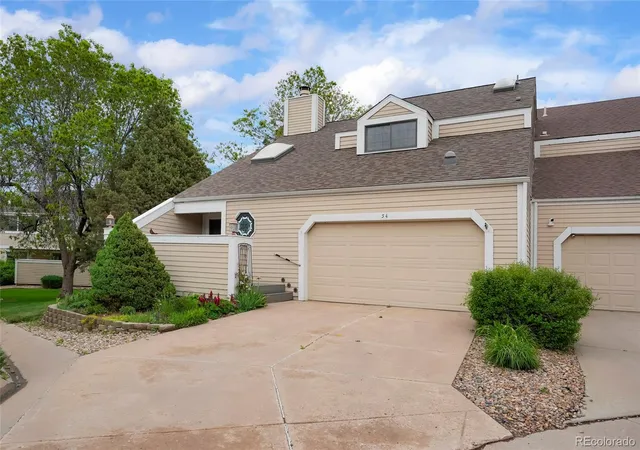 Townhouse for sale at 54 S Evanston Way, Aurora, CO 80012 | MLS# 6565153