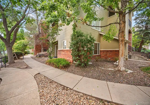 2nd image of 8400 S Upham Wy #F22, Littleton, CO 80128 | MLS# 1684392