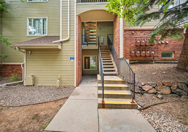 3rd image of 8400 S Upham Wy, Littleton, CO 80128