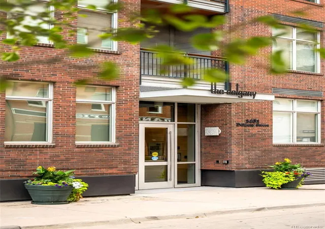 Listing Photo 3 - Condo for sale in building located at 1401 Delgany St, Denver, CO 80202 - Unit #105