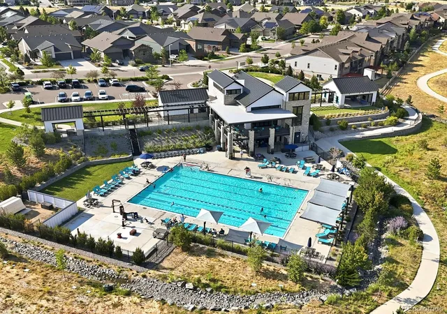 Photo 3 of Townhouse for sale at 9719 Browns Peak Cir, Littleton, CO 80125 | MLS# 8310161 | Listing updated on 2026-10-10